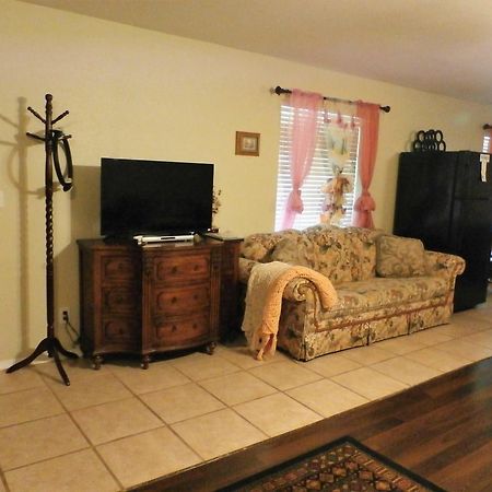 Charming Downstairs Unit Oakhurst Exterior foto