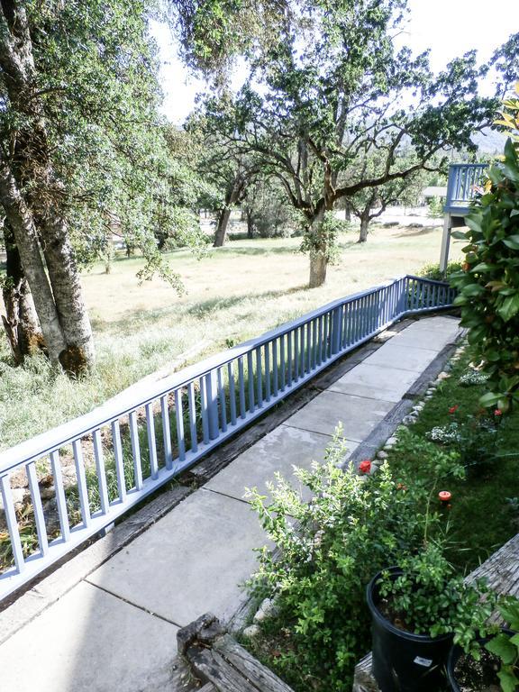 Charming Downstairs Unit Oakhurst Exterior foto