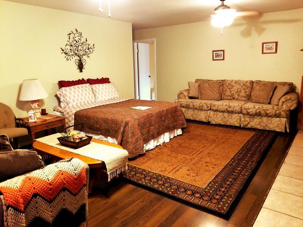 Charming Downstairs Unit Oakhurst Exterior foto
