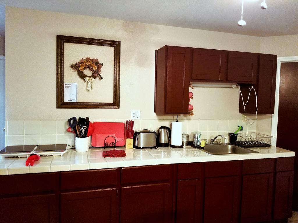Charming Downstairs Unit Oakhurst Exterior foto